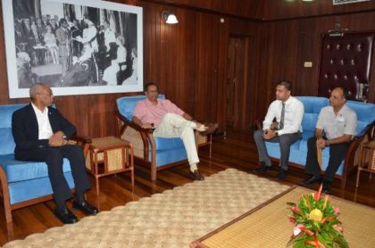 President David Granger in discussion with the doctors from the Georgetown Public Hospital Corporation. Seated to the President's left is President of the Scouts Association of Guyana, Mr. Ramsay Ali, Dr. Amarnauth Dukhi and Dr. Sheik Amir. 