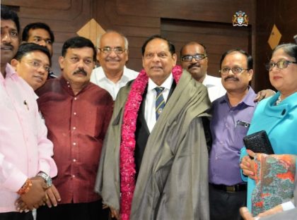 Prime Minister Nagamootoo and Mrs Sita Nagamootoo with Members of the Delhi Tamil Advocates Association