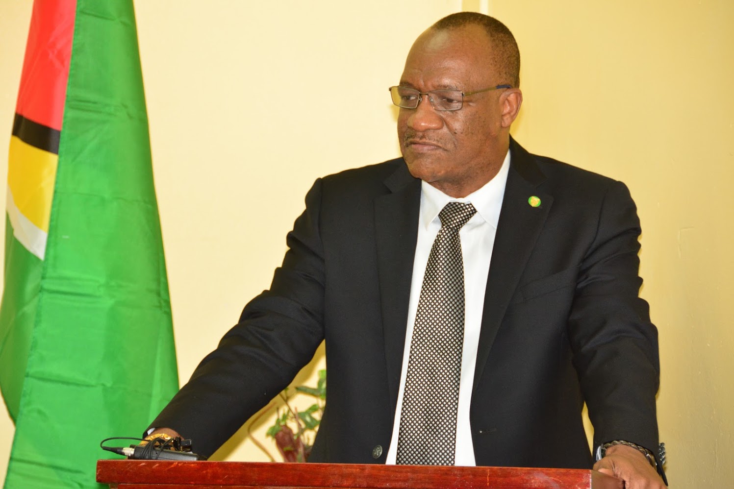 Gov’t calls on private sector’s collaboration for improving economy ...